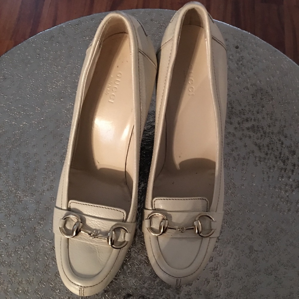 Authentic Tried on only - Picture 3 of 3